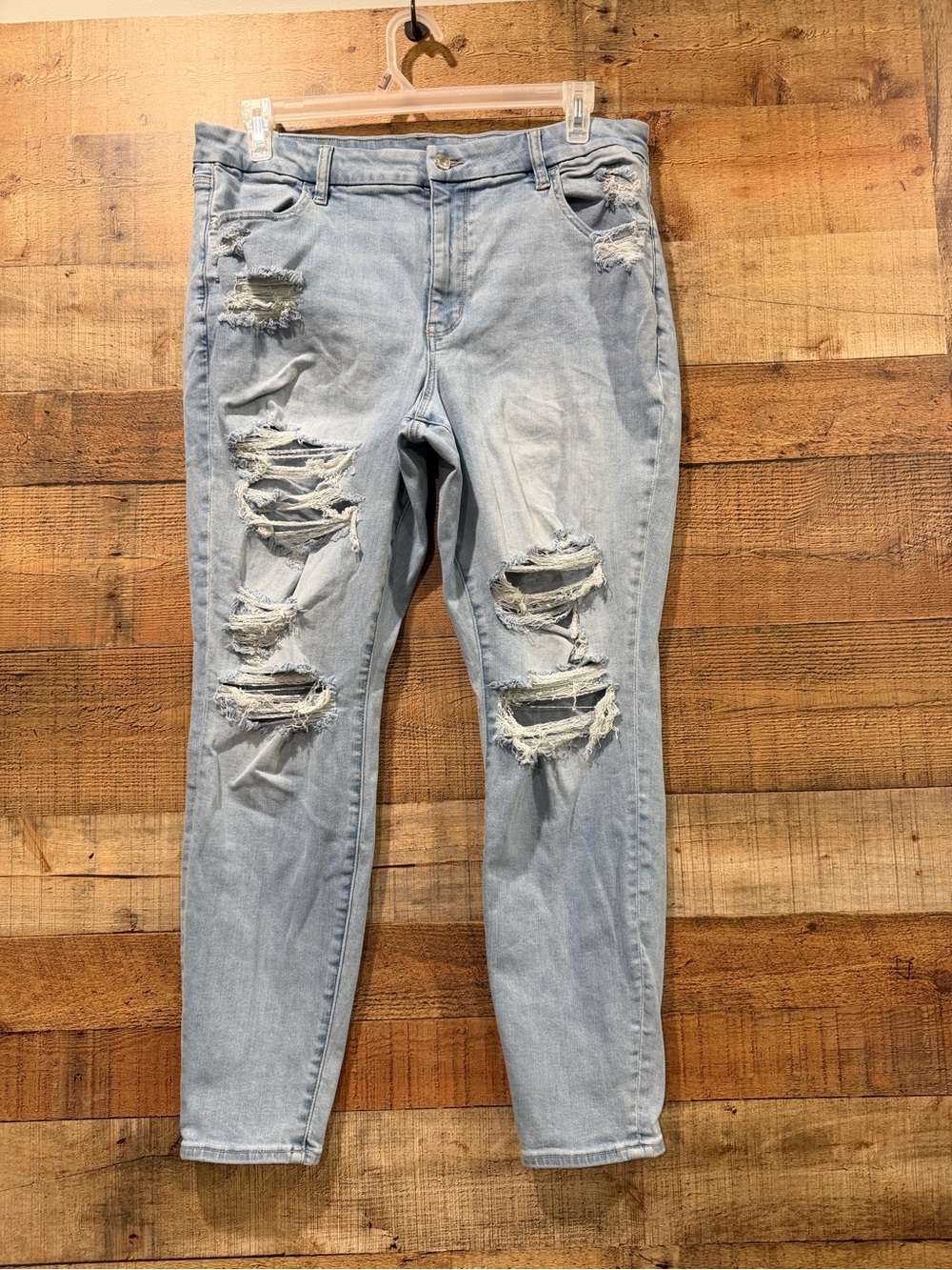 American Eagle Outfitters Curvy High Rise Light Wash Distressed Jeggings Size 18